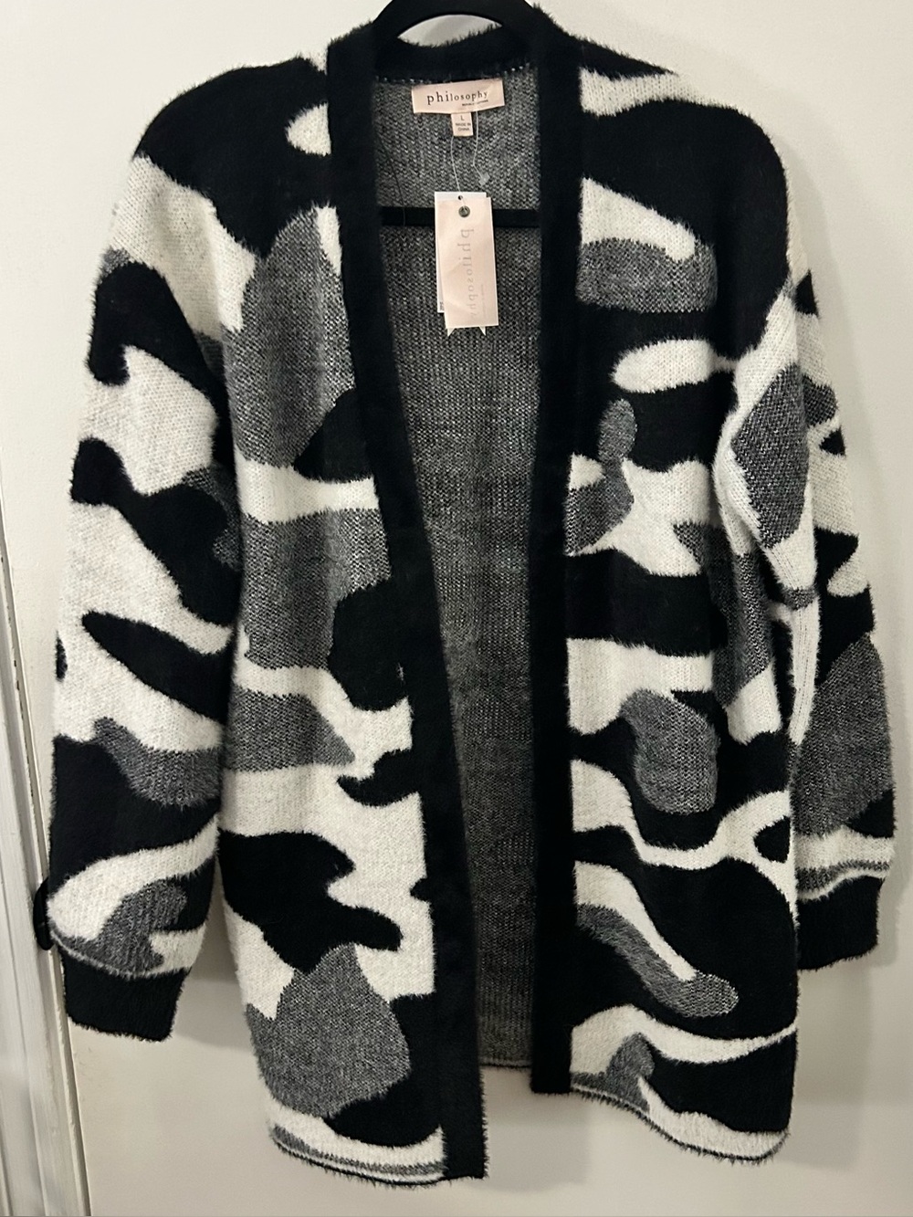 Philosophy Women’s Black White Camo Fuzzy Open Front Cardigan Longline L NEW